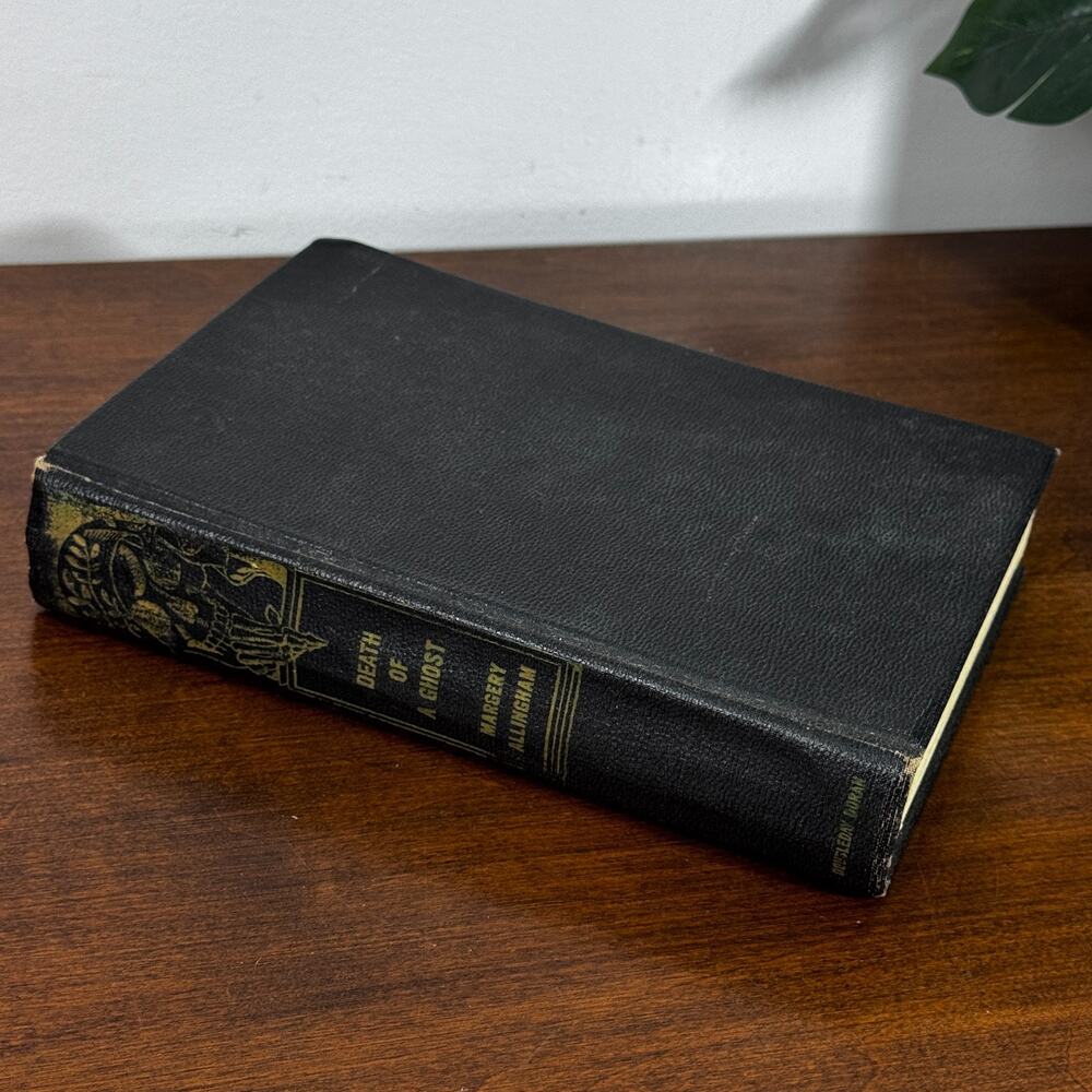 Vintage Book Death of a Ghost by Margery Allingham Copyright 1934 1942 Printing